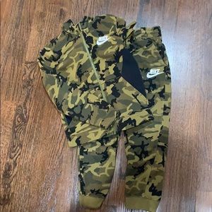 Nike green camo  full zip hoodie and jogger set